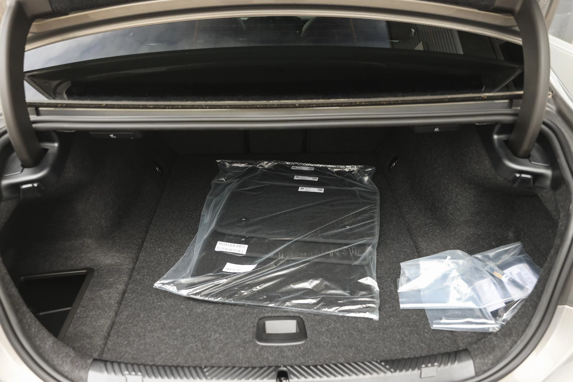Hoofdafbeelding BMW i5