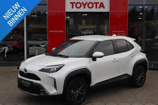 Toyota Yaris Cross 1.5 HYBRID ADVENTURE BLIND-SPOT HEAD-UP PARK-SENSOREN 18"LM-VELGEN STOELVERWARMING LED-PAKKET