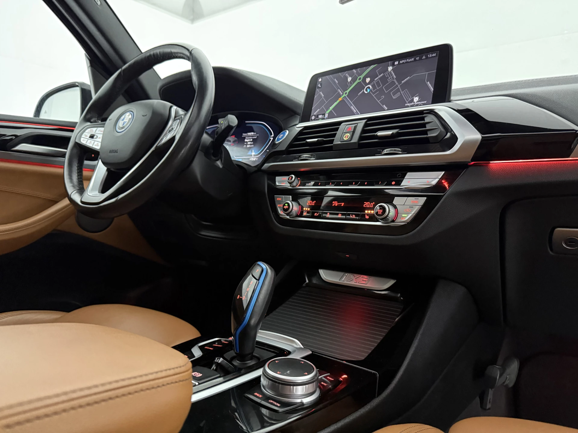 Hoofdafbeelding BMW iX3