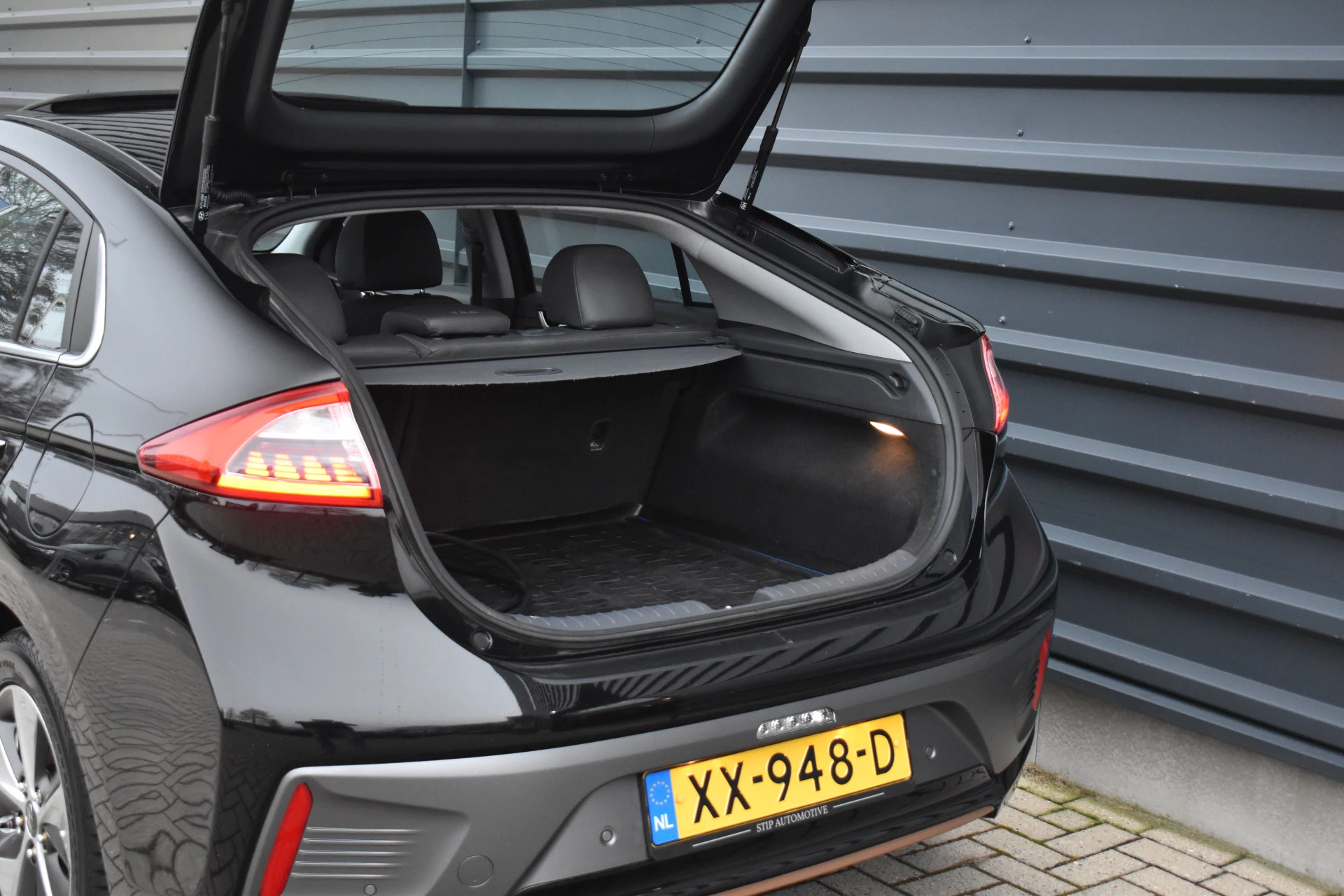 Hoofdafbeelding Hyundai IONIQ