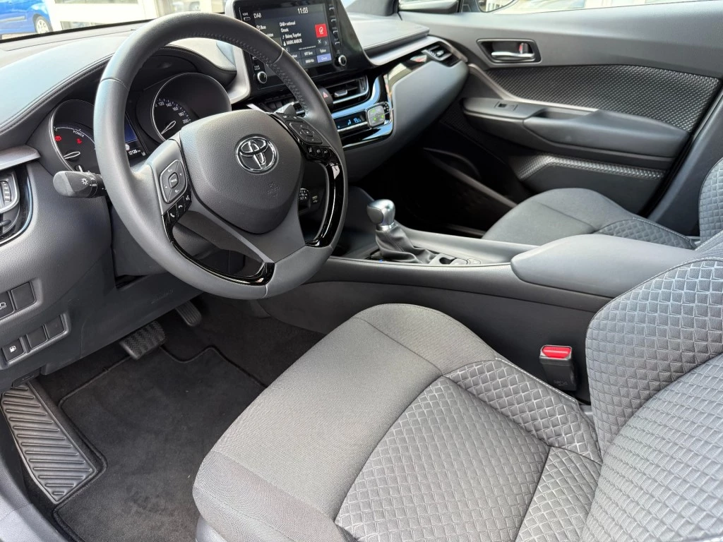 Hoofdafbeelding Toyota C-HR
