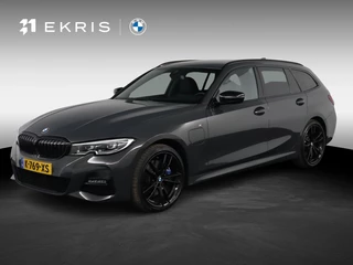 BMW 3-serie Touring 330e High Executive M Sport | High Executive | Individual Dravitgrau metallic | Leder | Stoelverwarming | 19" M Dubbelspaak