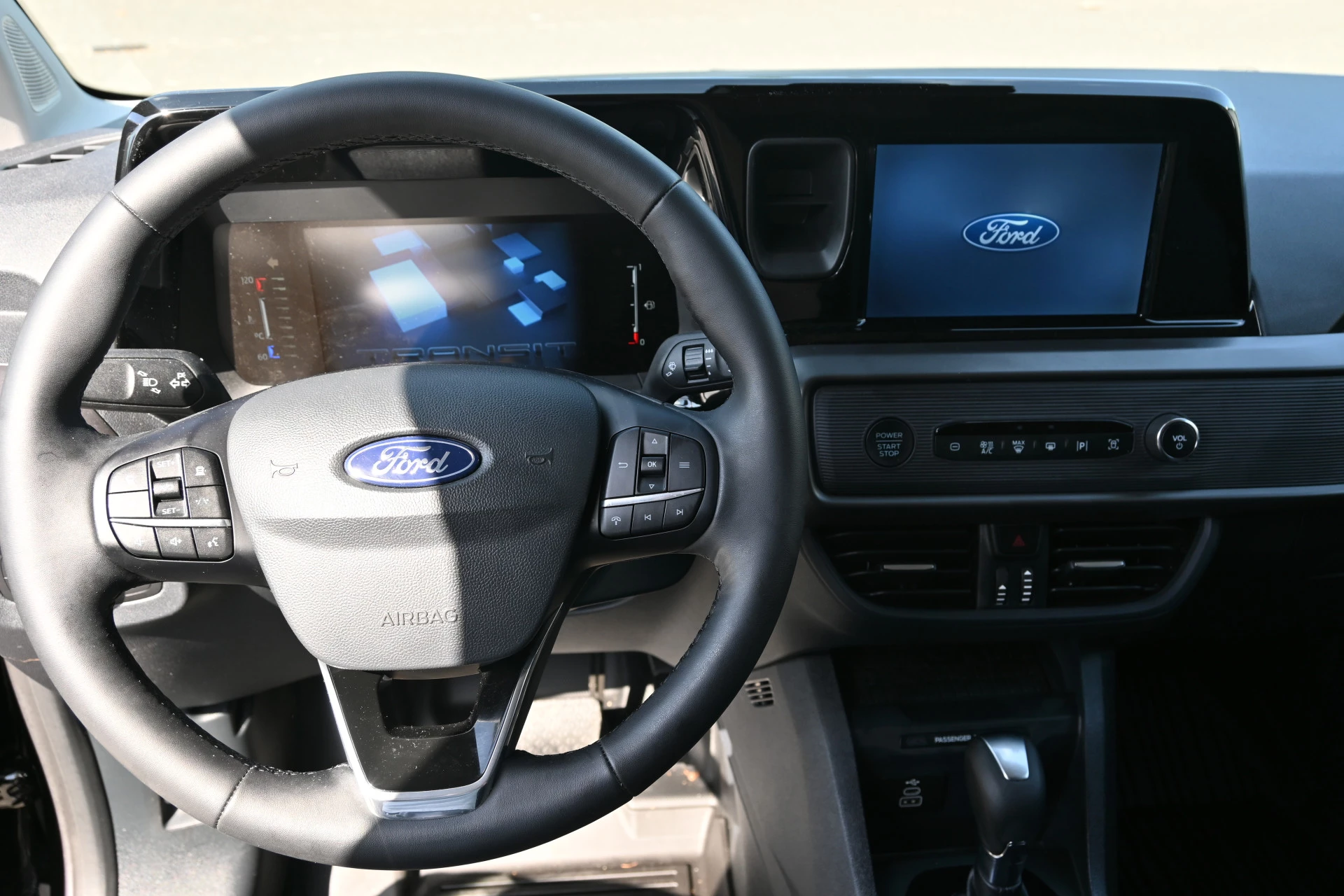 Hoofdafbeelding Ford Transit Courier
