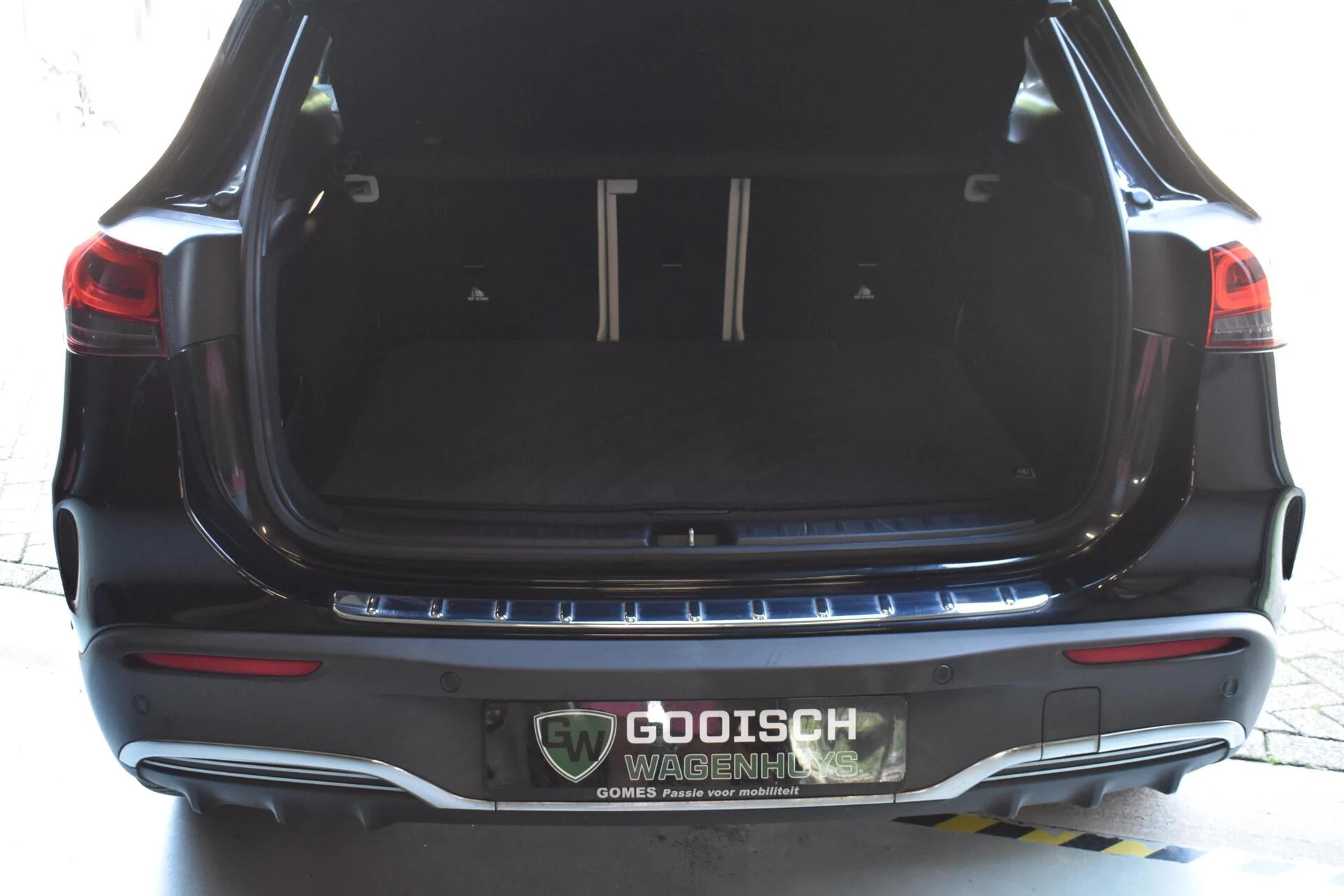 Hoofdafbeelding Mercedes-Benz EQA
