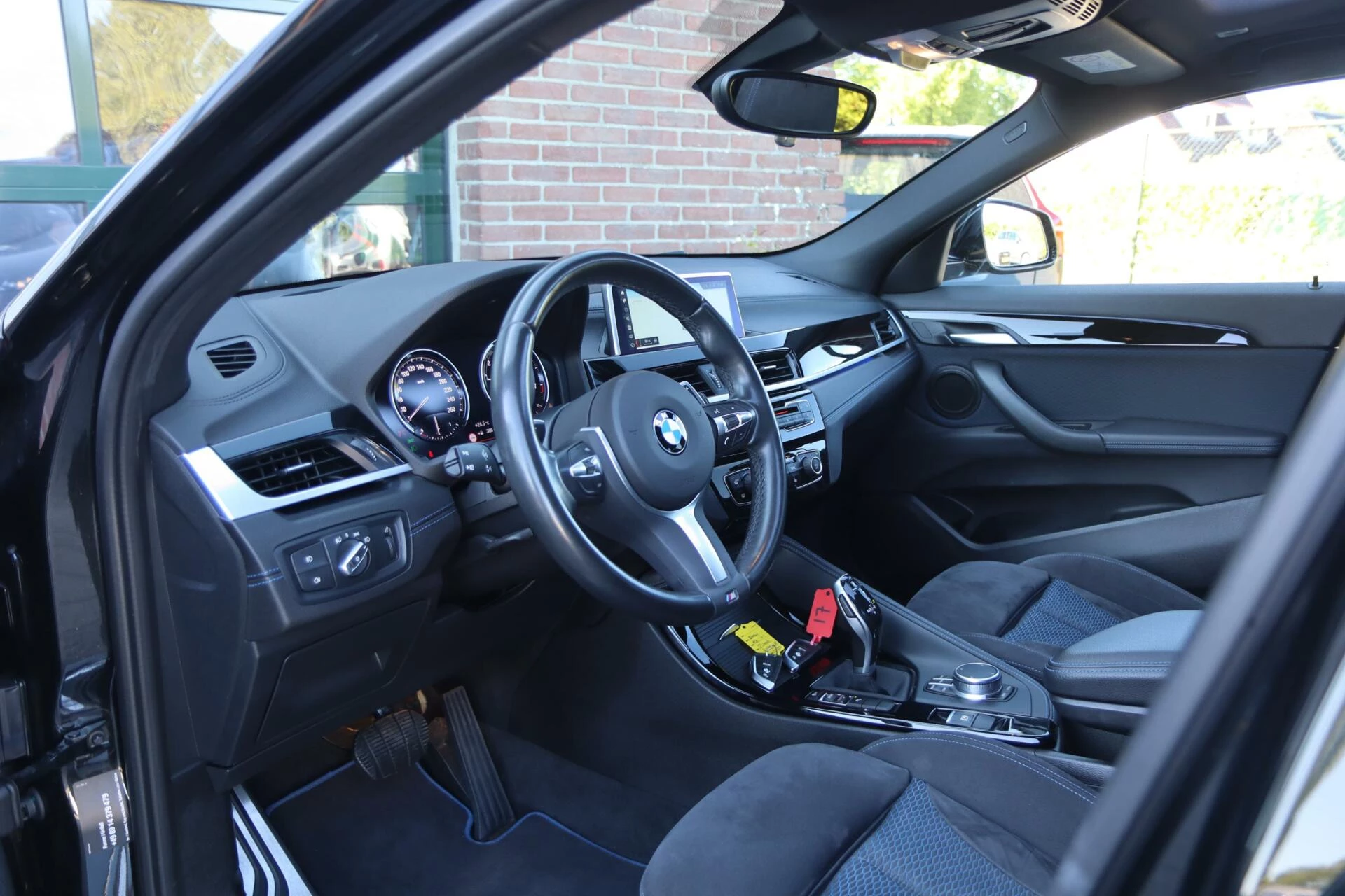 Hoofdafbeelding BMW X2