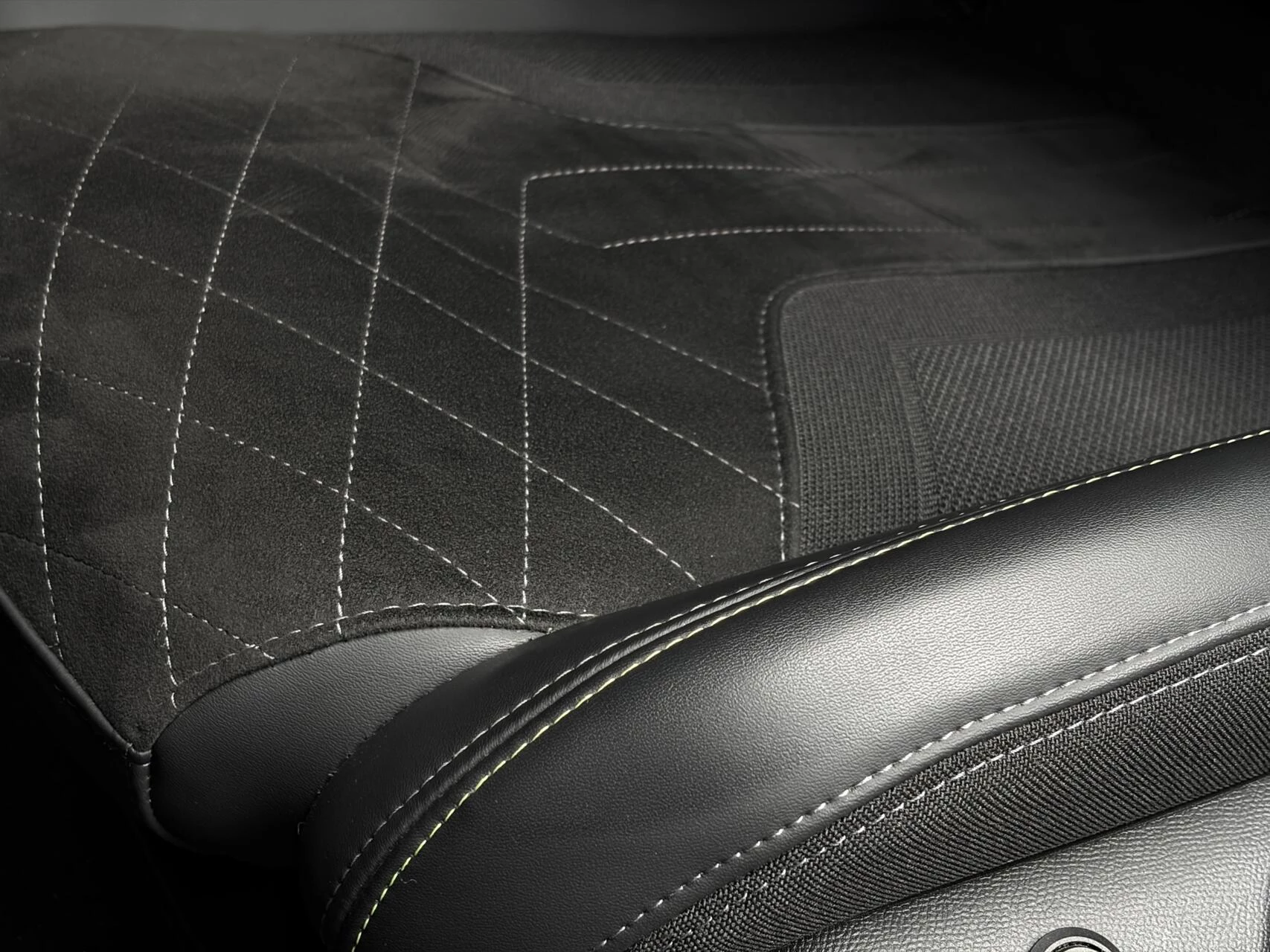 Hoofdafbeelding Peugeot e-2008