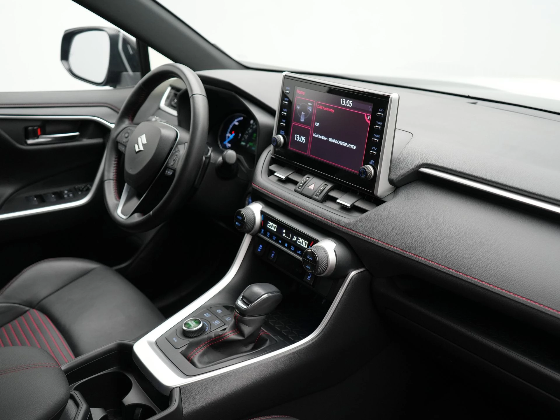 Hoofdafbeelding Suzuki Across
