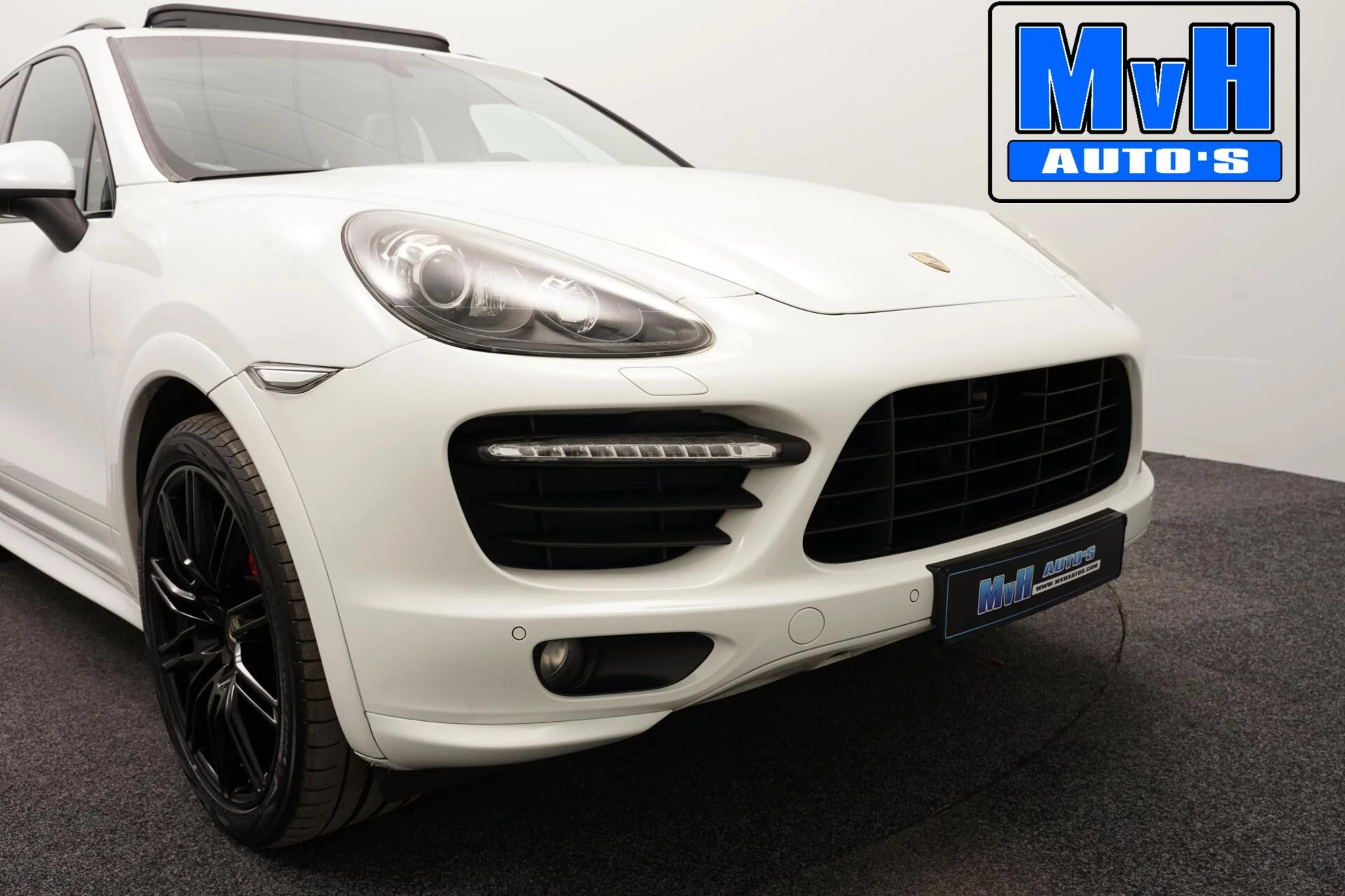 Hoofdafbeelding Porsche Cayenne