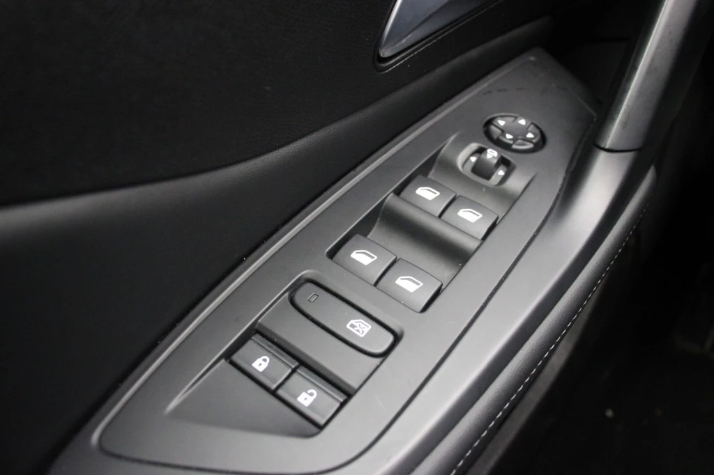 Hoofdafbeelding Peugeot 408