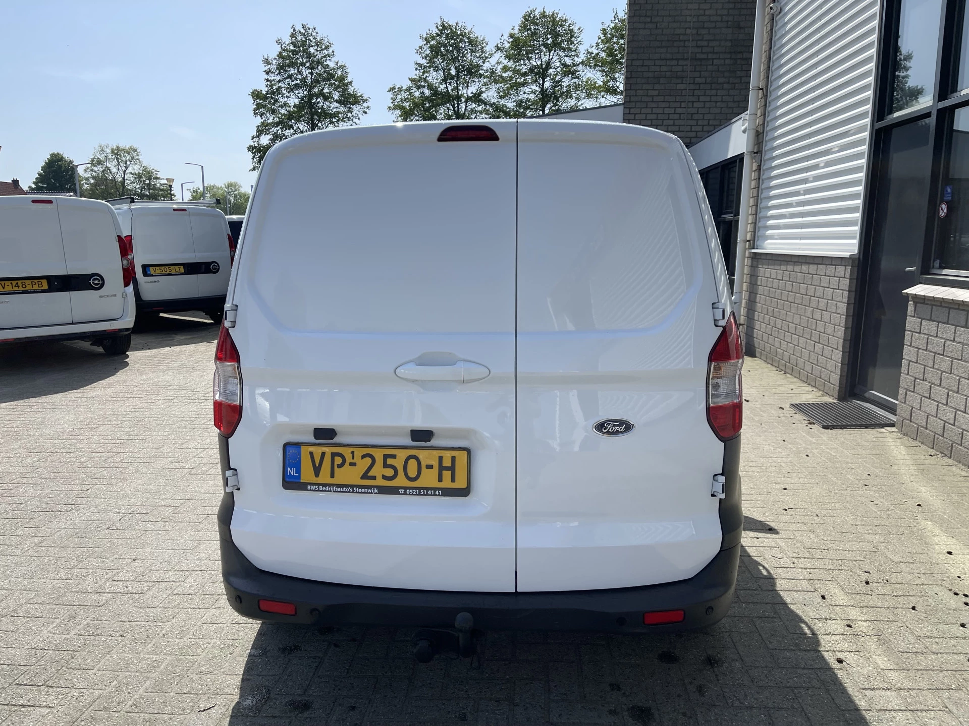 Hoofdafbeelding Ford Transit Courier