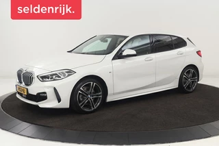 BMW 1-serie 118i M Sport | Carplay | Sportstoelen | Full LED | Live Cockpit | Navigatie | Climate control | PDC | Cruise control | Getint glas