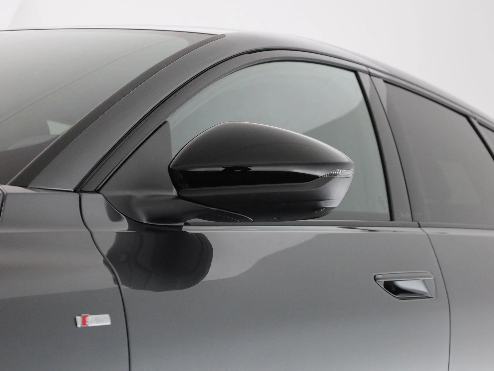 Hoofdafbeelding Audi A6 Avant e-tron