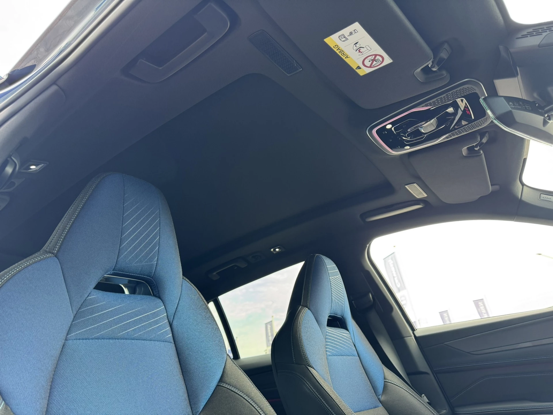 Hoofdafbeelding Lynk & Co 01