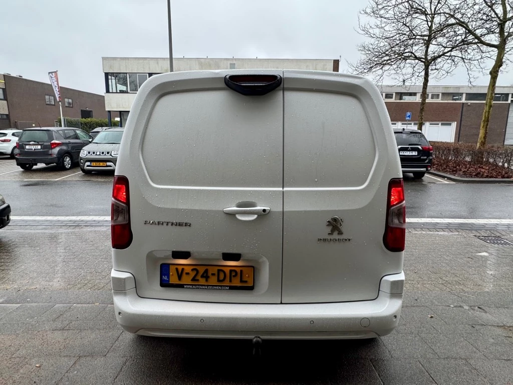 Hoofdafbeelding Peugeot Partner