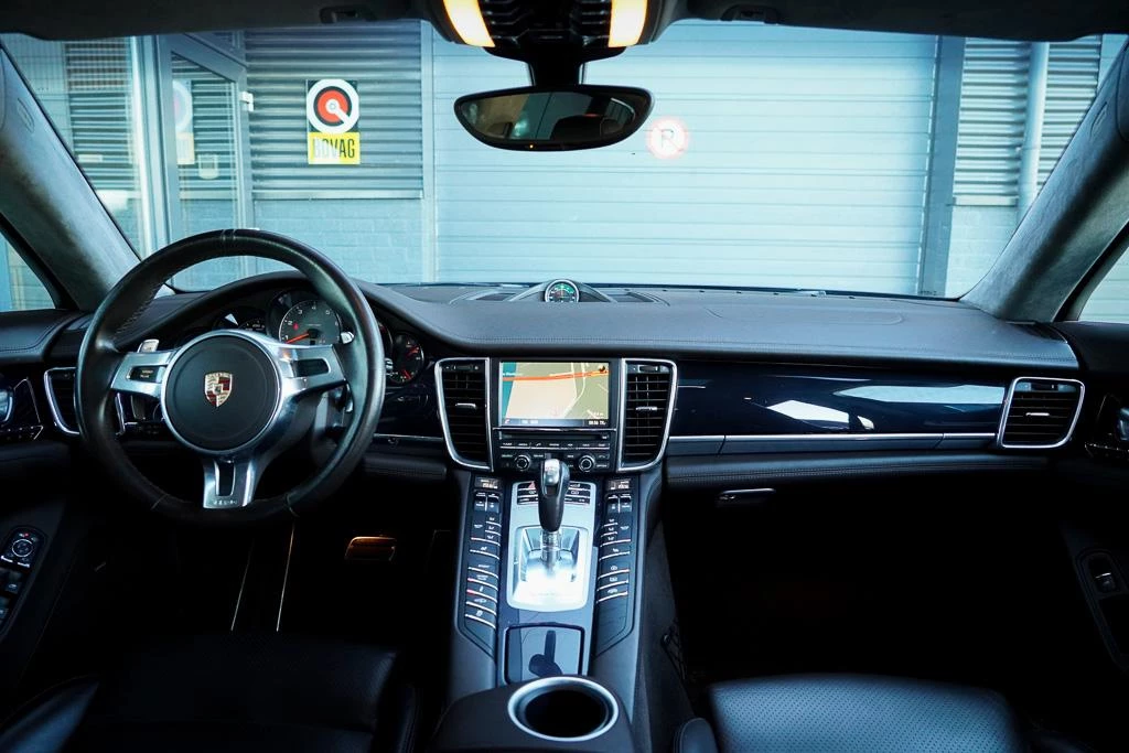 Hoofdafbeelding Porsche Panamera