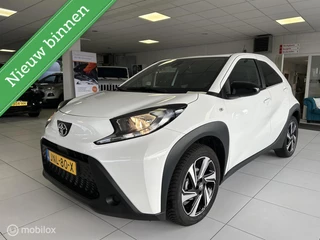 Toyota Aygo X 1.0 VVT- Play 17 inch private glass !