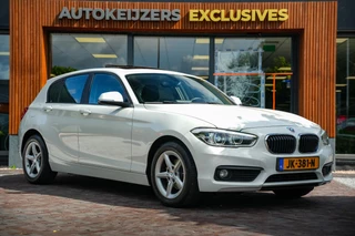 Hoofdafbeelding BMW 1 Serie BMW 1-serie 118i Centennial Executive Schuifdak LED Cruise Clima PDC Navi