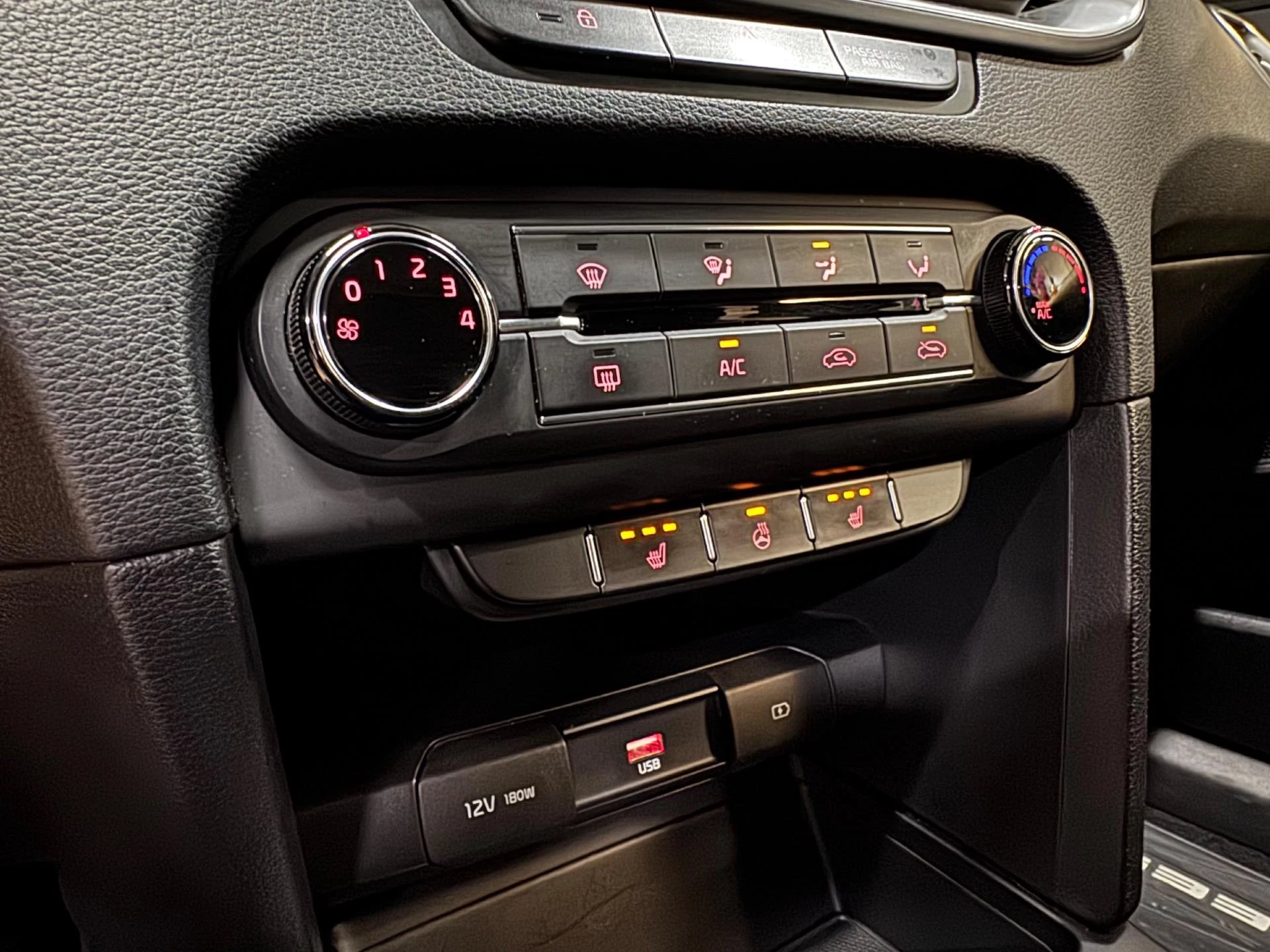 Hoofdafbeelding Kia Ceed