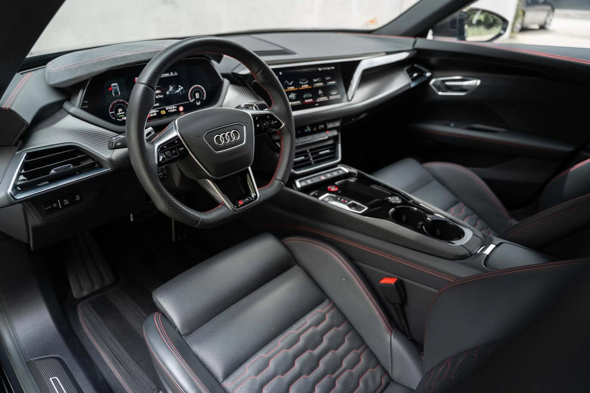 Hoofdafbeelding Audi e-tron GT