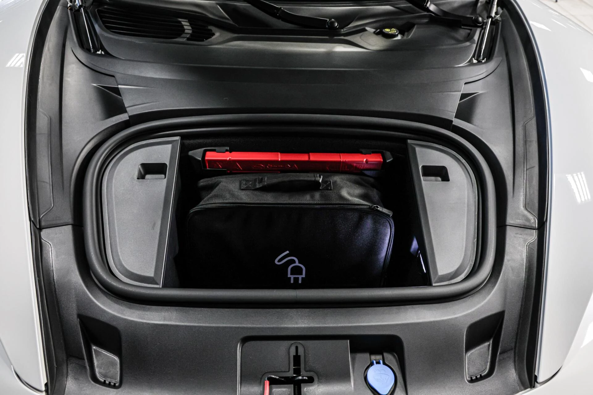 Hoofdafbeelding Porsche Taycan
