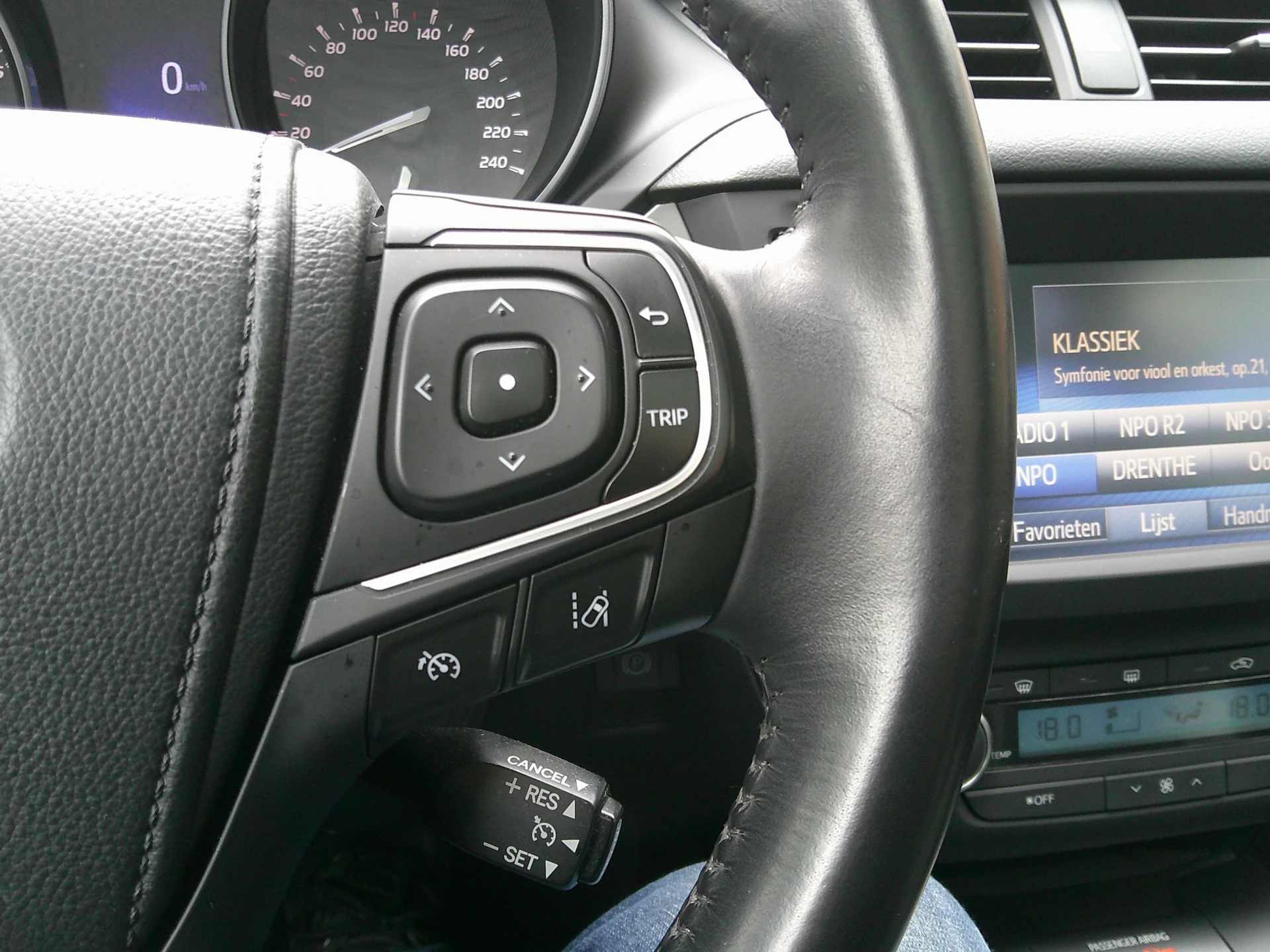 Hoofdafbeelding Toyota Avensis