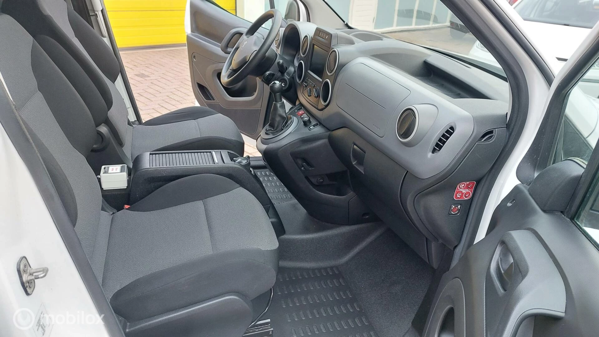 Hoofdafbeelding Peugeot Partner
