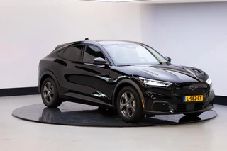 Hoofdafbeelding Ford Mustang Mach-E Ford Mustang Mach-E RWD 75 kWh