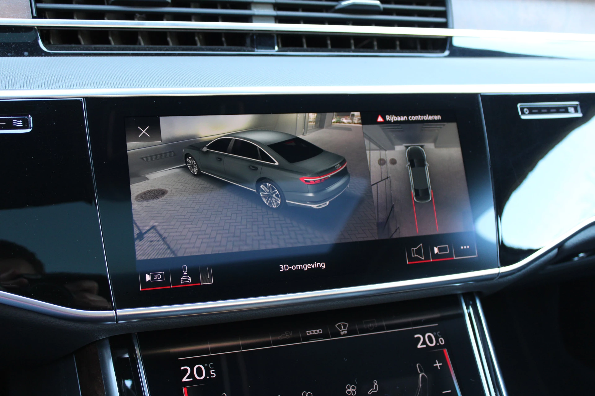 Hoofdafbeelding Audi A8