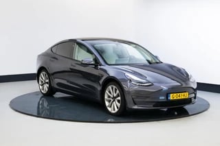 Tesla Model 3 Long Range AWD 75 kWh 19" | Black Pack | White interior |