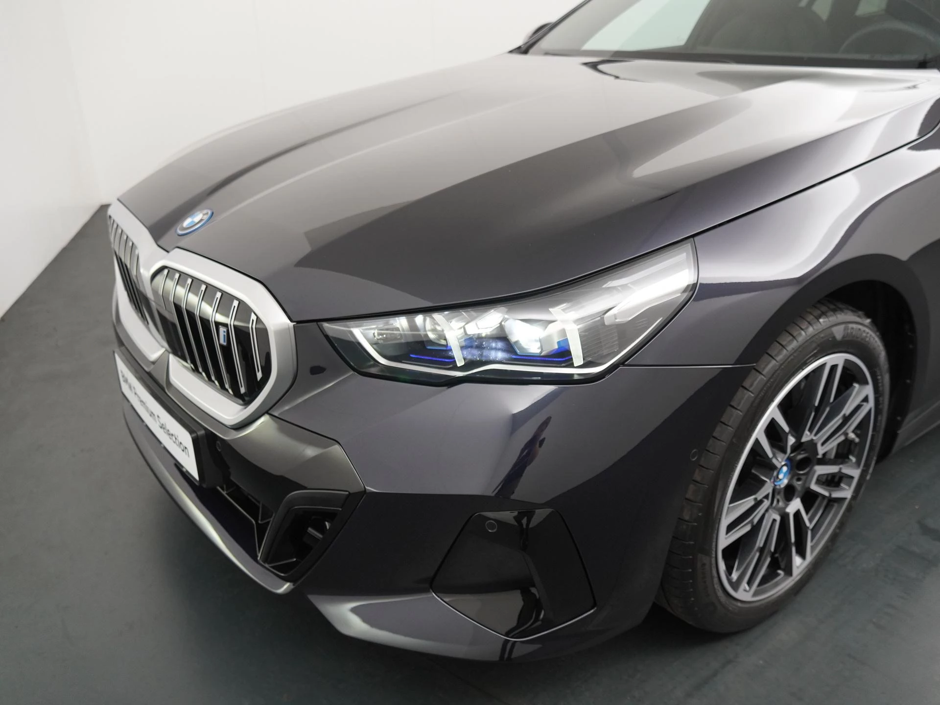 Hoofdafbeelding BMW i5