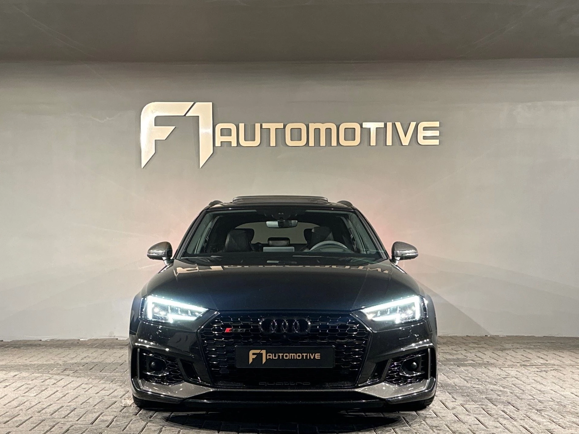 Hoofdafbeelding Audi RS4