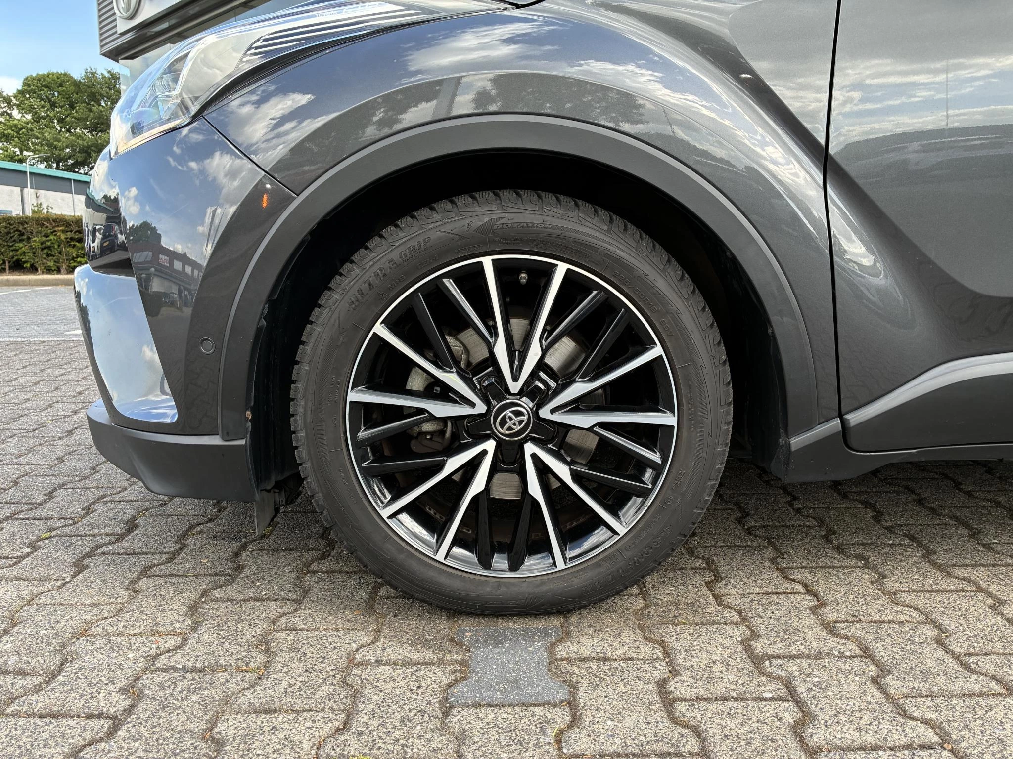 Hoofdafbeelding Toyota C-HR