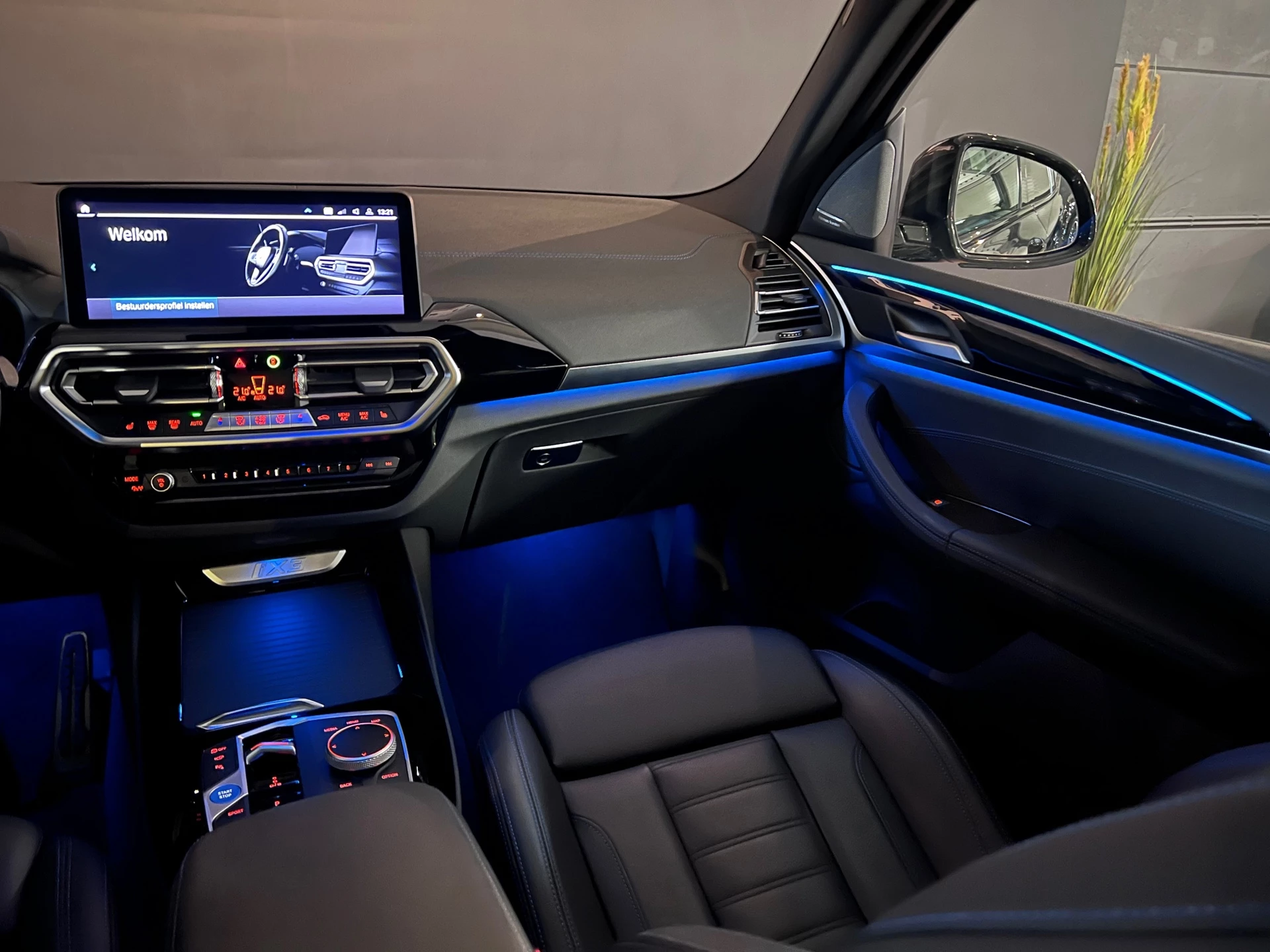 Hoofdafbeelding BMW iX3