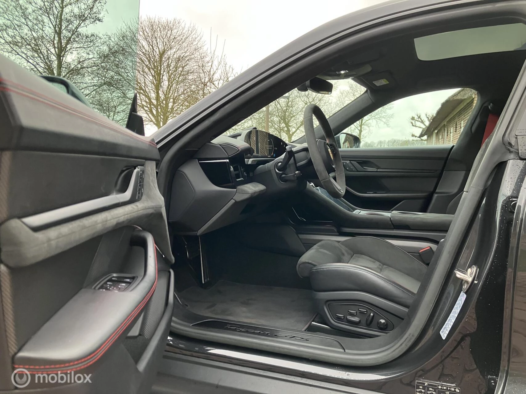 Hoofdafbeelding Porsche Taycan