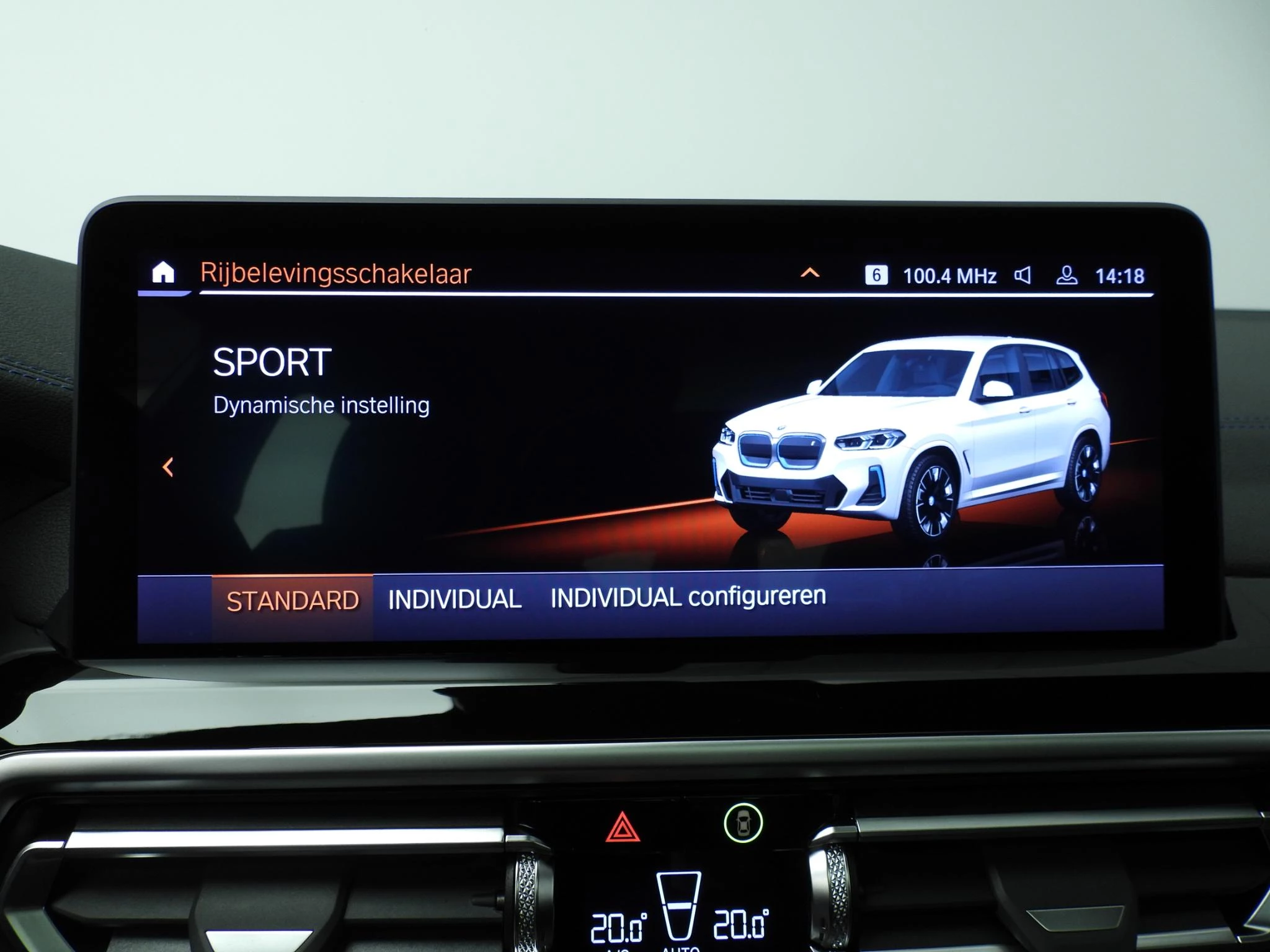 Hoofdafbeelding BMW iX3