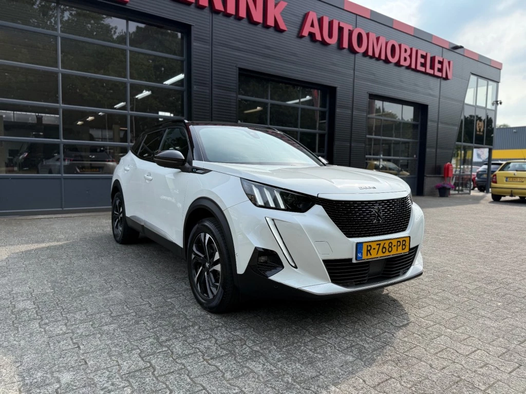 Hoofdafbeelding Peugeot e-2008