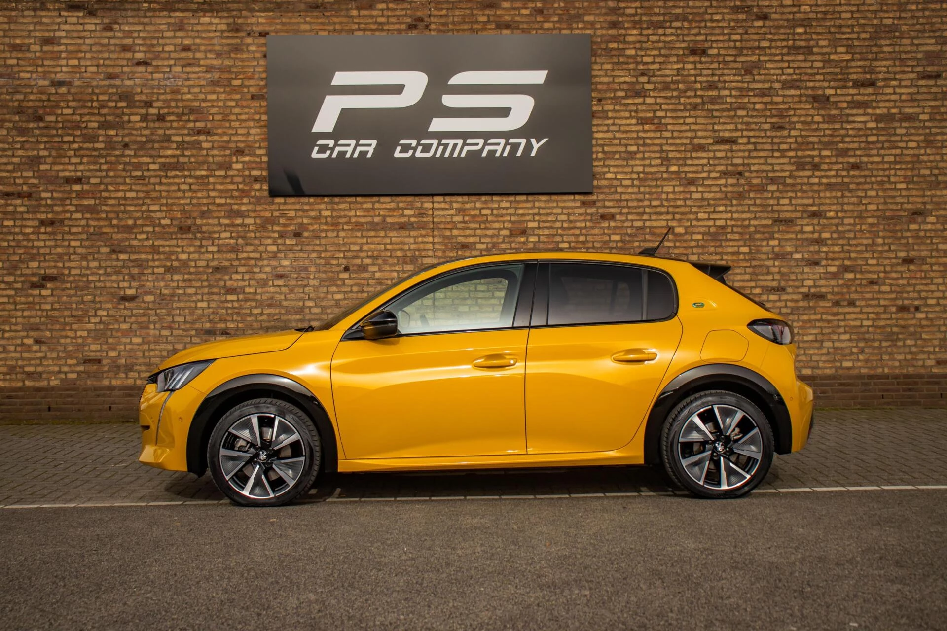 Hoofdafbeelding Peugeot e-208