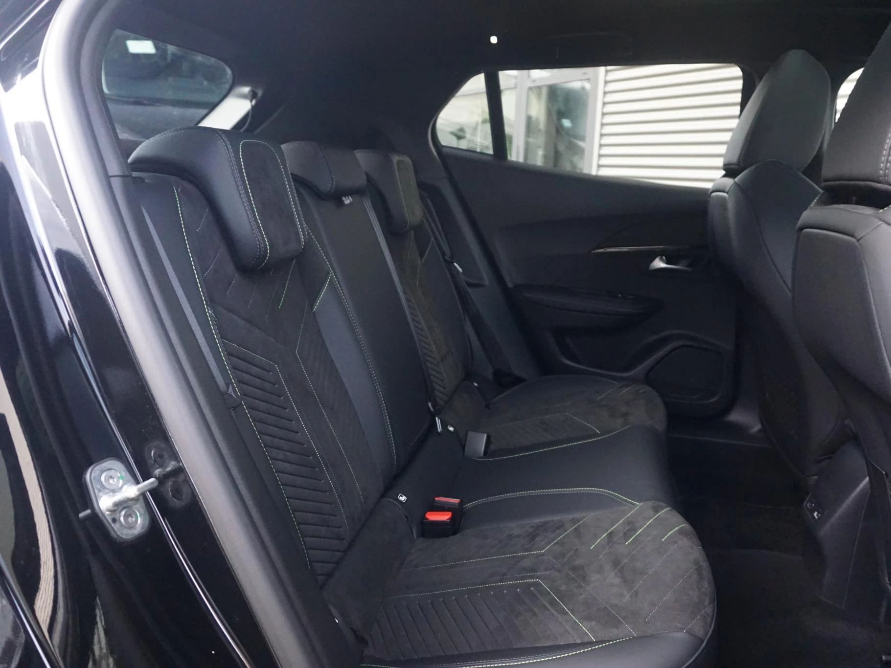 Hoofdafbeelding Peugeot e-2008