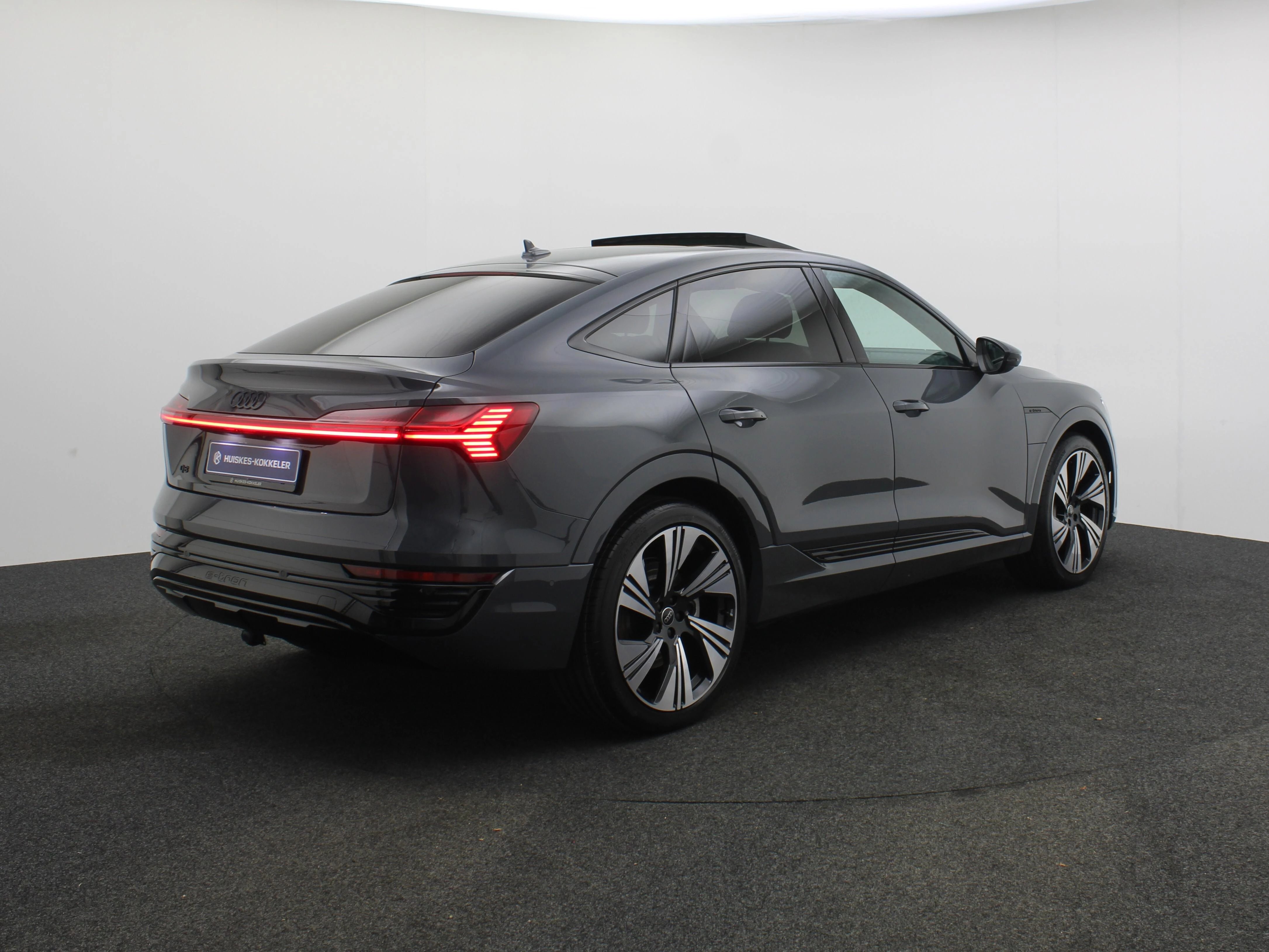 Hoofdafbeelding Audi Q8 Sportback e-tron