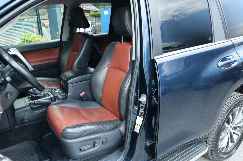 Hoofdafbeelding Toyota Land Cruiser