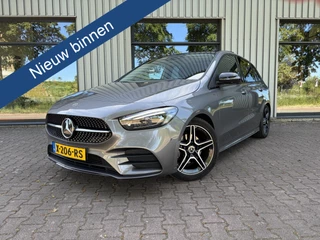 Mercedes-Benz B-Klasse 200 Business Solution AMG Trekhaak, Panoramadak, 360 Camera