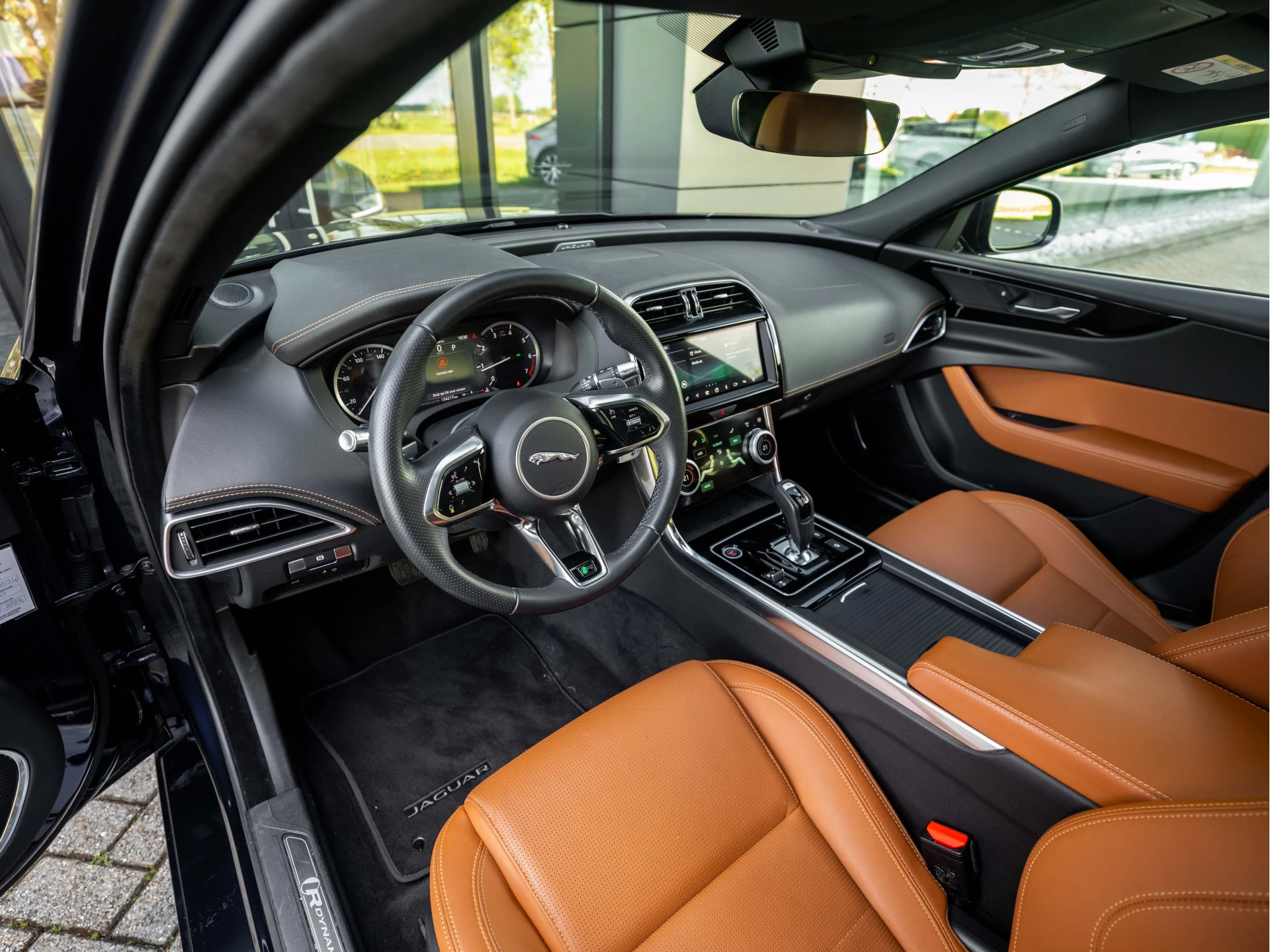 Hoofdafbeelding Jaguar XE