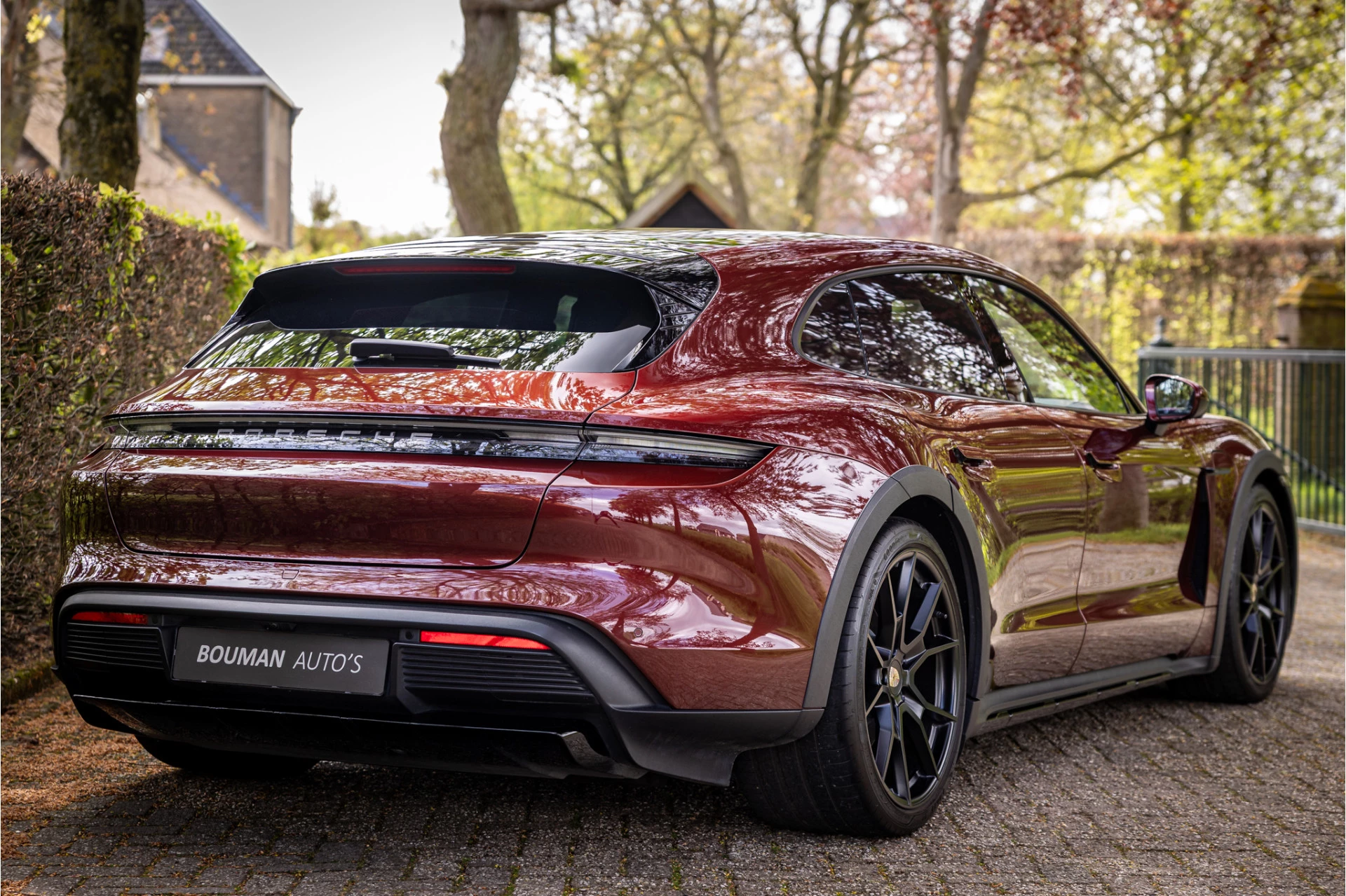 Hoofdafbeelding Porsche Taycan