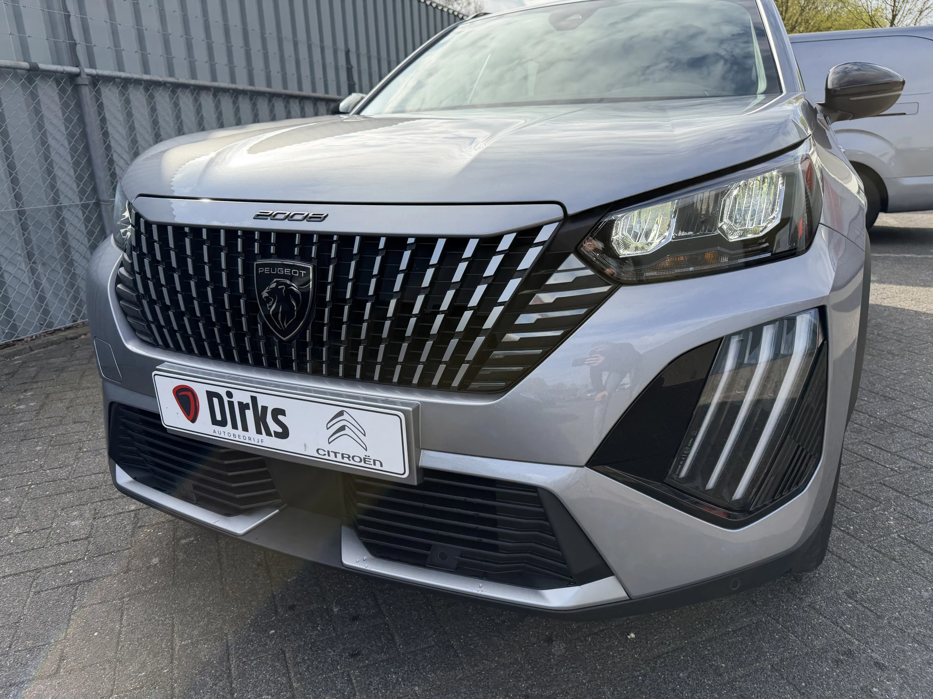 Hoofdafbeelding Peugeot e-2008