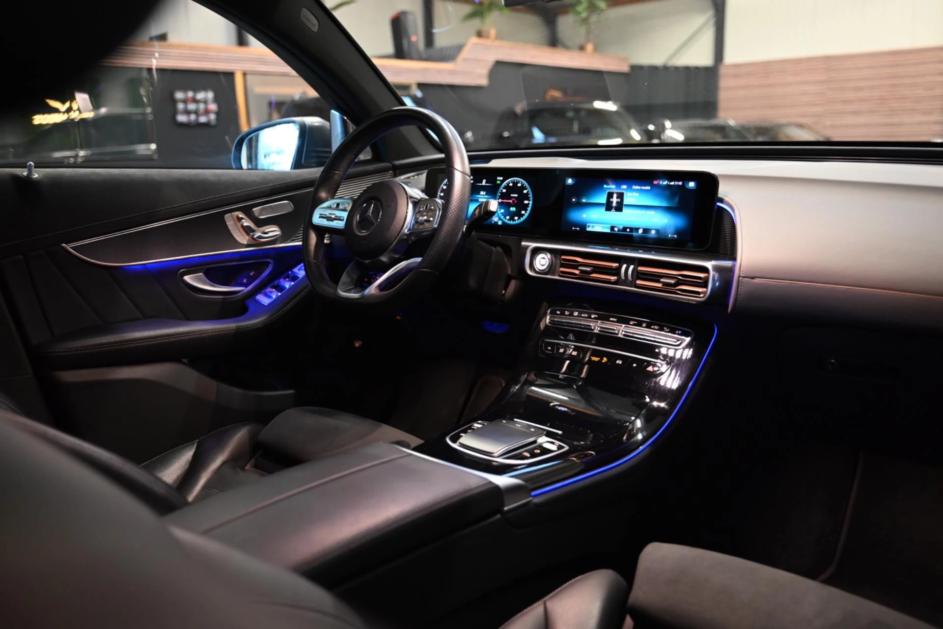 Hoofdafbeelding Mercedes-Benz EQC