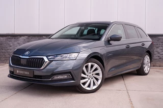 Hoofdafbeelding Škoda Octavia Škoda Octavia Combi 1.4 TSI iV PHEV Business Edition Plus | Head-Up | Carplay | LED | Camera | Memory | Navi | Sfeerverl.