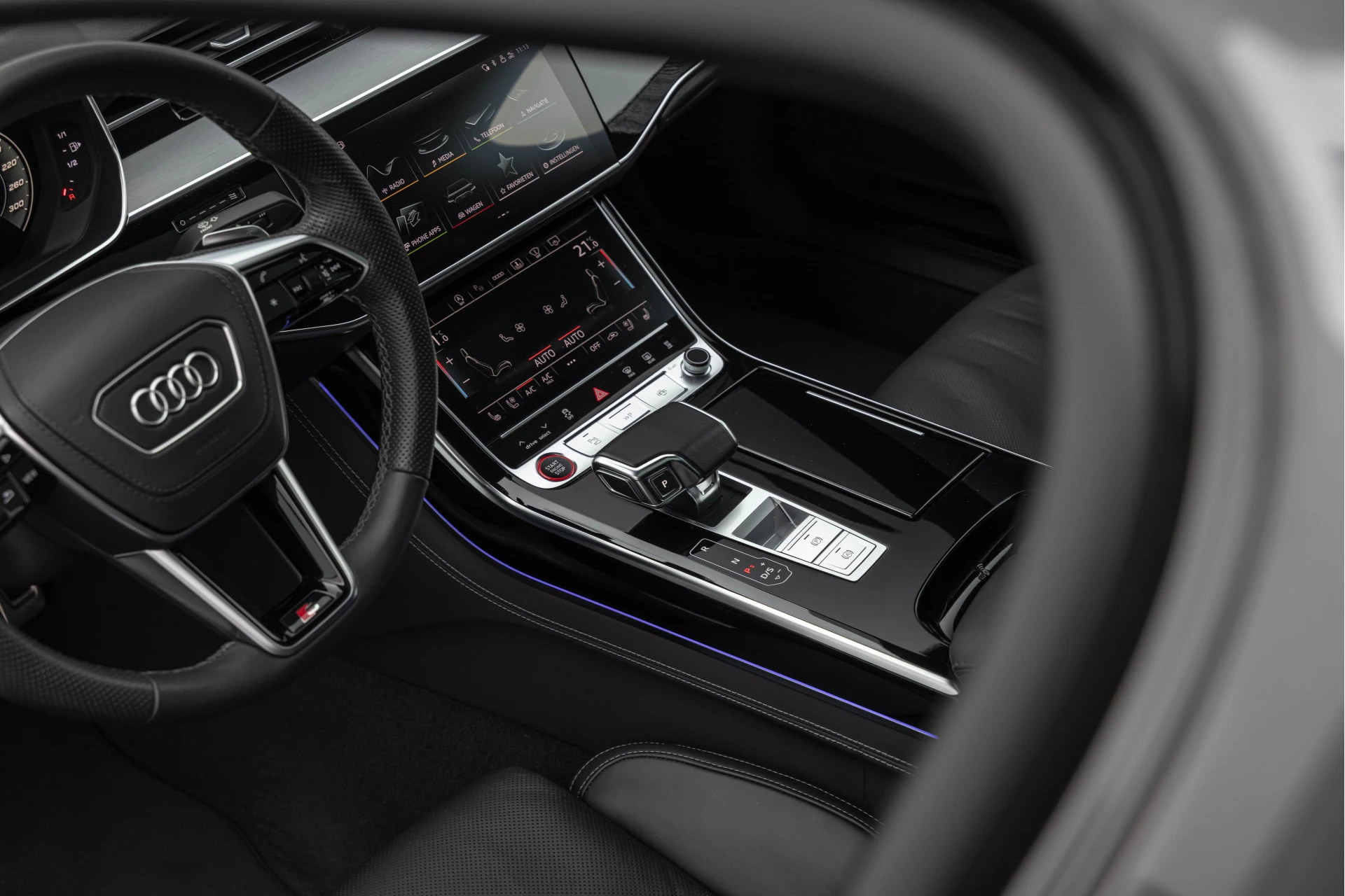 Hoofdafbeelding Audi S8