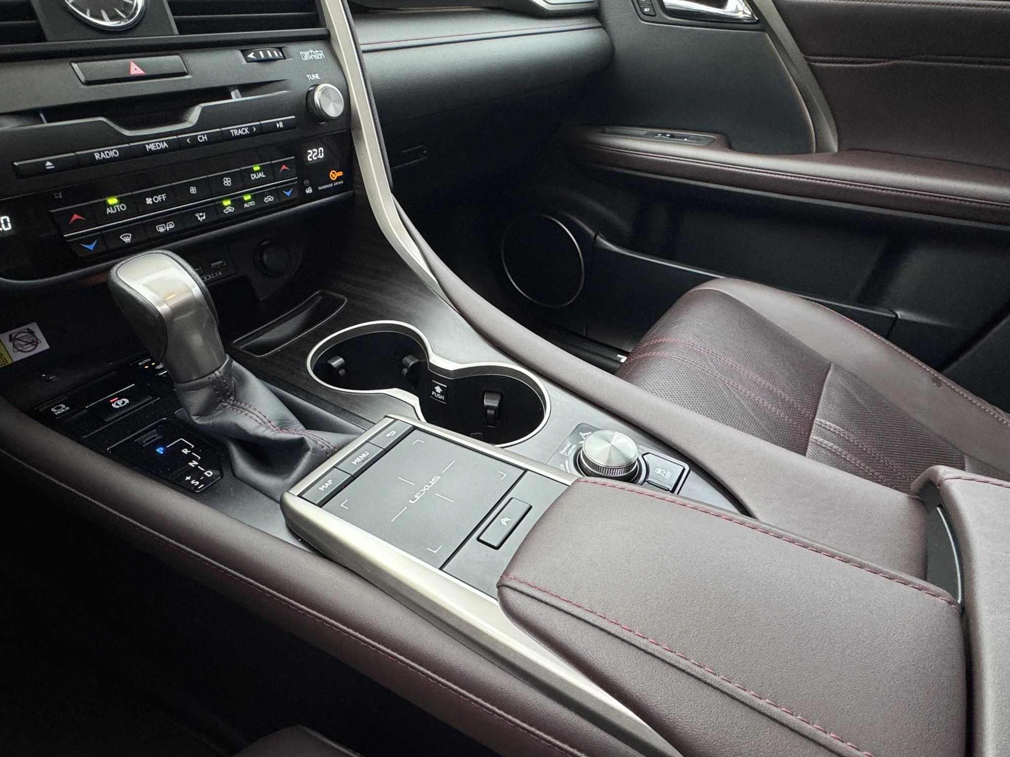 Hoofdafbeelding Lexus RX