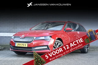 Skoda Superb Combi 1.4 TSI iV Laurin & Klement / Pano / Leder / Stoelverwarming / Trekhaak / Virtual / Matrix LED
