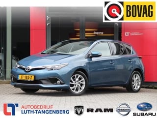 Hoofdafbeelding Toyota Auris Toyota Auris 1.2T Trend | Panodak | Trekhaak | NAVI | Camera | Dealer OH